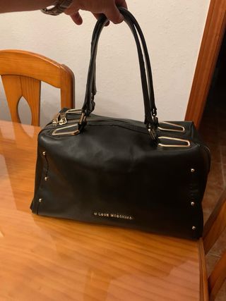 Bolso Love Moschino negro