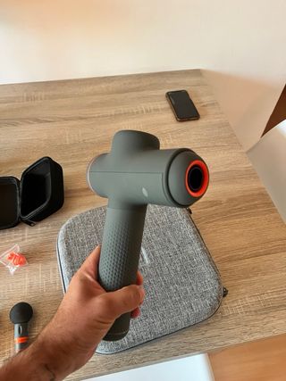Pistola de masajes power percussion
