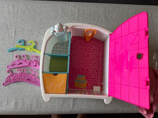 Armario para muñecas Nenuco
