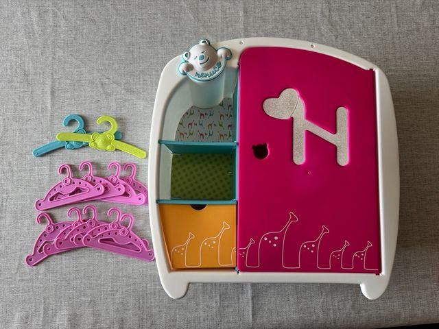 Armario para muñecas Nenuco