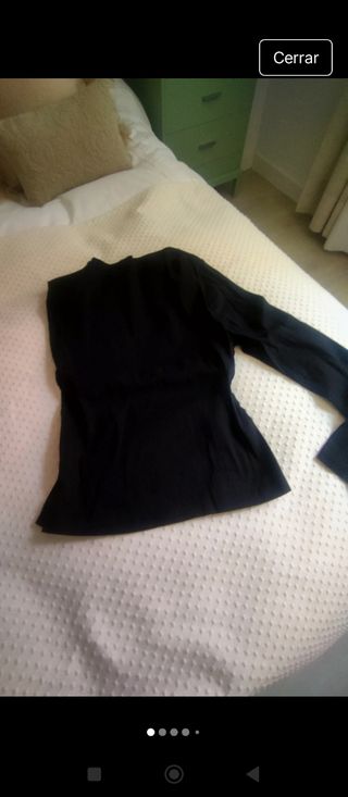 Top asim. Zara negro