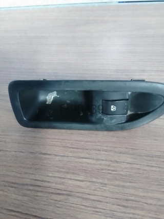 Mando elevalunas trasero izquierdo Renault