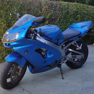 Kawasaki ZX9R Moto de segunda mano por 3.999 EUR en Lugo en WALLAPOP