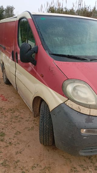 Despiece Opel Vivaro Roja 2004 Diesel
