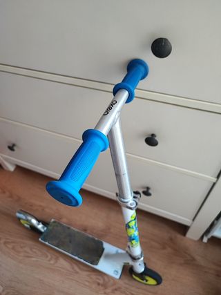 Patinete Oxelo Mid 7 con manguitos nuevos 