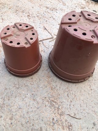 Maceteros Plástico Marrón