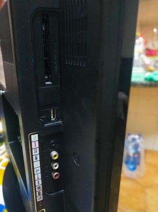 TV Schneider 19" HDMI