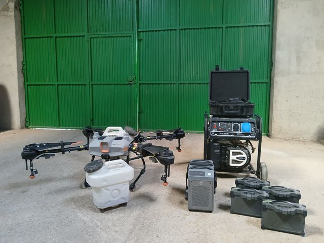 DJI Agras T10: Dron agrícola