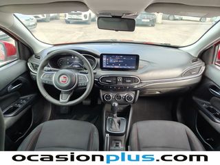 Fiat Tipo 1.5 Hybrid Cross DCT 97 kW (130 CV)