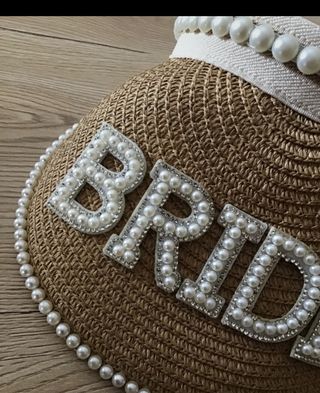 Visiera sposa beige con perle
