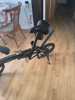 Bicicleta eléctrica urbana .marca 
Sk8 urban Beetl