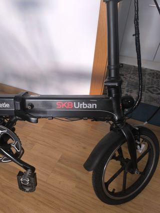 Bicicleta eléctrica urbana .marca 
Sk8 urban Beetl
