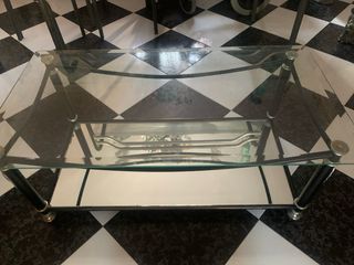 Mesa centro cristal y metal