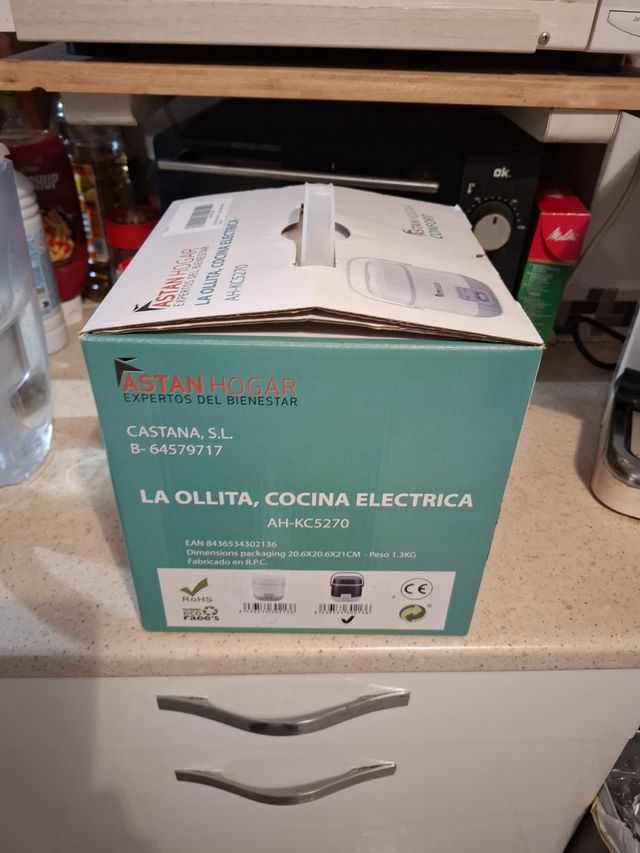 Mini arrocera Astan Hogar de 0.5 litros.