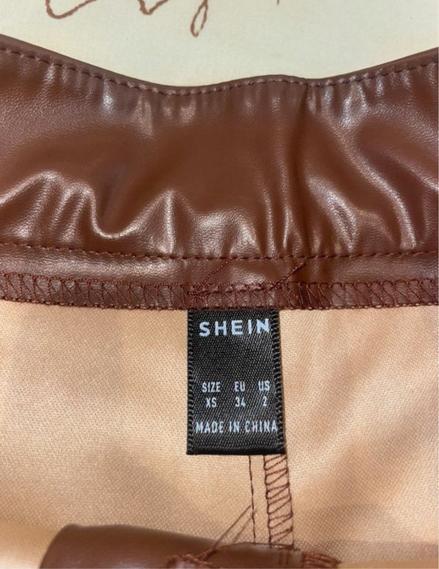 Pantalón polipiel marrón SHEIN XS