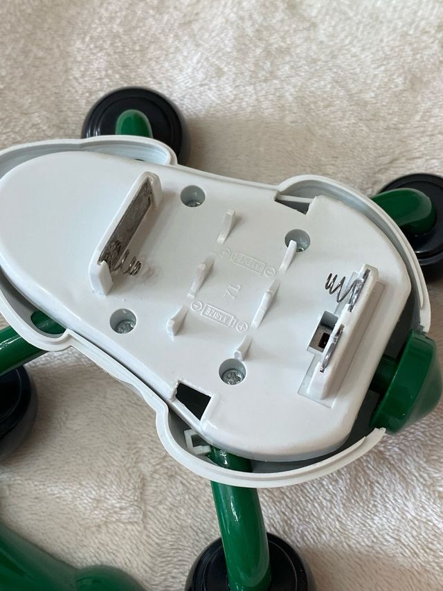 Masajeador en forma de Rana a pilas