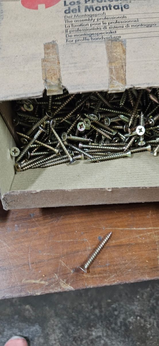 Fijaciones Wurth 4,5x45 - Clavos