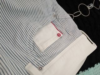 Pantalones Salsa + blusa negra y collar
