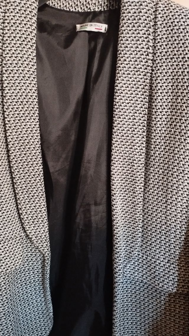 Blazer blanco y negro, talla M