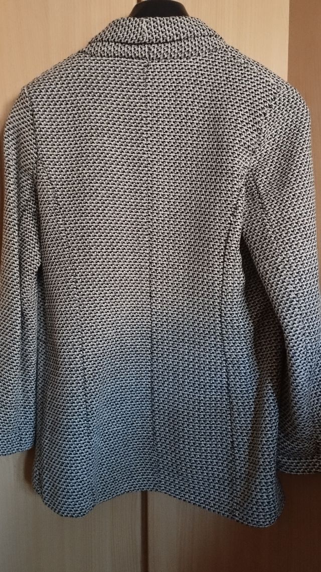 Blazer blanco y negro, talla M