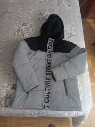 Cazadora acolchada gris plata negra 9-10 años
