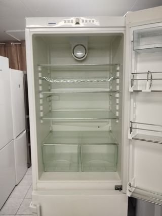 NEVERA MARCA LIEBHERR 