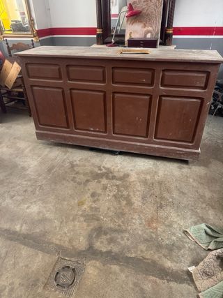 Mostrador antiguo de madera de pino de melis