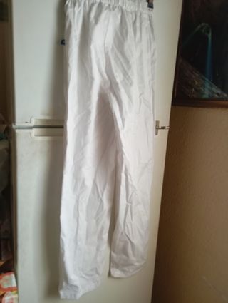 Pantalones blancos