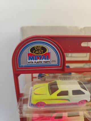 Carros Mira 1:64 - 12 6+6 miniaturas