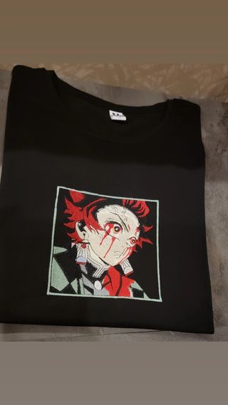 Maglietta Demon Slayer ricamata