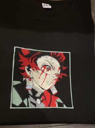 Maglietta Demon Slayer ricamata