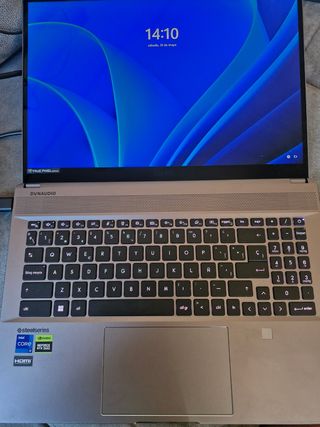 Portátil MSI Creator Z16