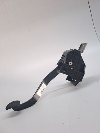 PEDAL EMBRAGUE SSANGYONG TIVOLI