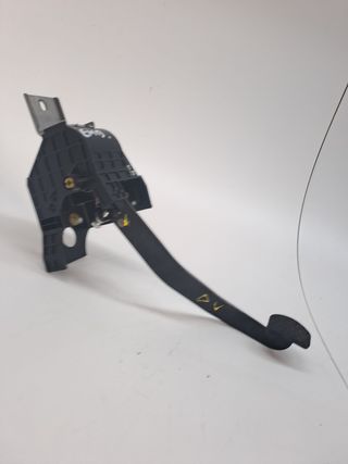 PEDAL EMBRAGUE SSANGYONG TIVOLI