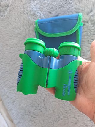 Prismáticos infantiles verde azul. Tela y silicona