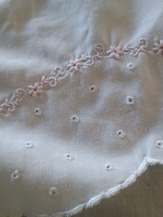 Sábana cuna bordada: 1 sábana + funda