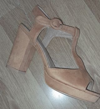 Sandalias color camel