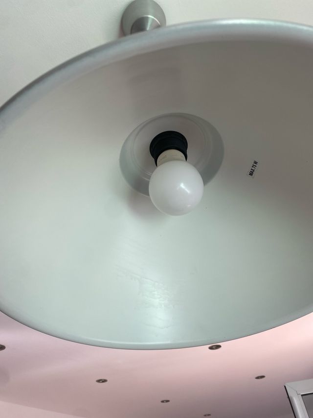 Lampara techo Ikea metalica