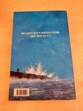 Brújulas que buscan sonrisas perdidas (Spanish ...