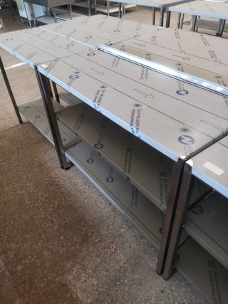 MESA INDUSTRIAL DE 109 CM