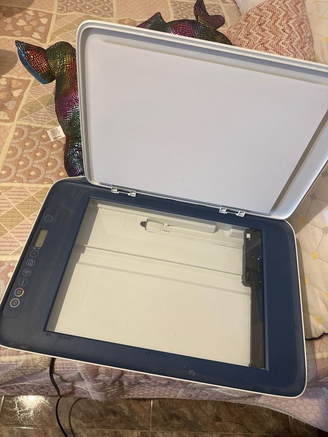 Impresora HP DeskJet 2130 - Multifunción