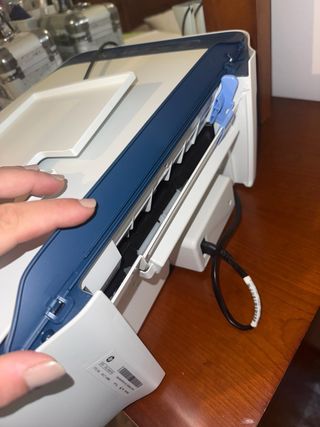 Impresora HP DeskJet 2130 - Multifunción