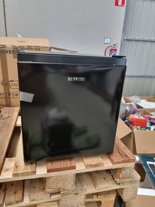 Mini nevera Severin 45L - Negra