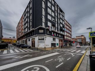 Local comercial en venta en Inmobiliaria - Barreda en Torrelavega
