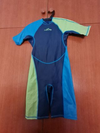 Neopreno niño talla 12 + gorro