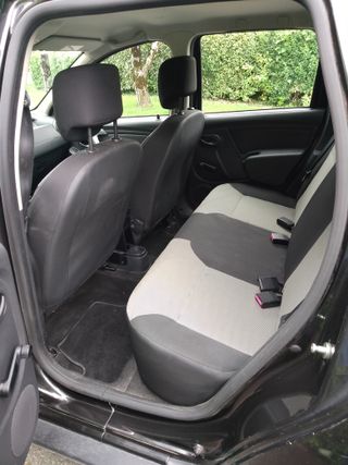 Dacia Duster 2015.Itv 04.26