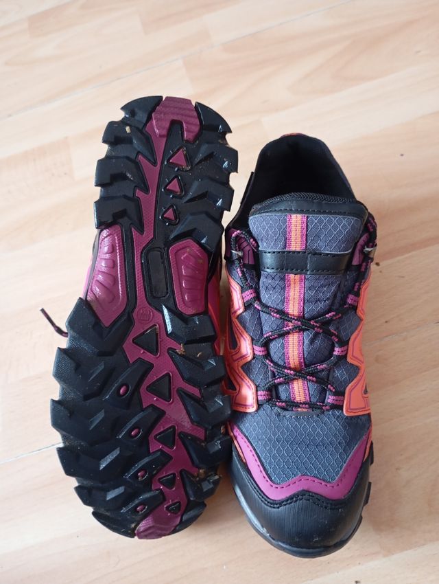 Zapatos montaña gris-rosa