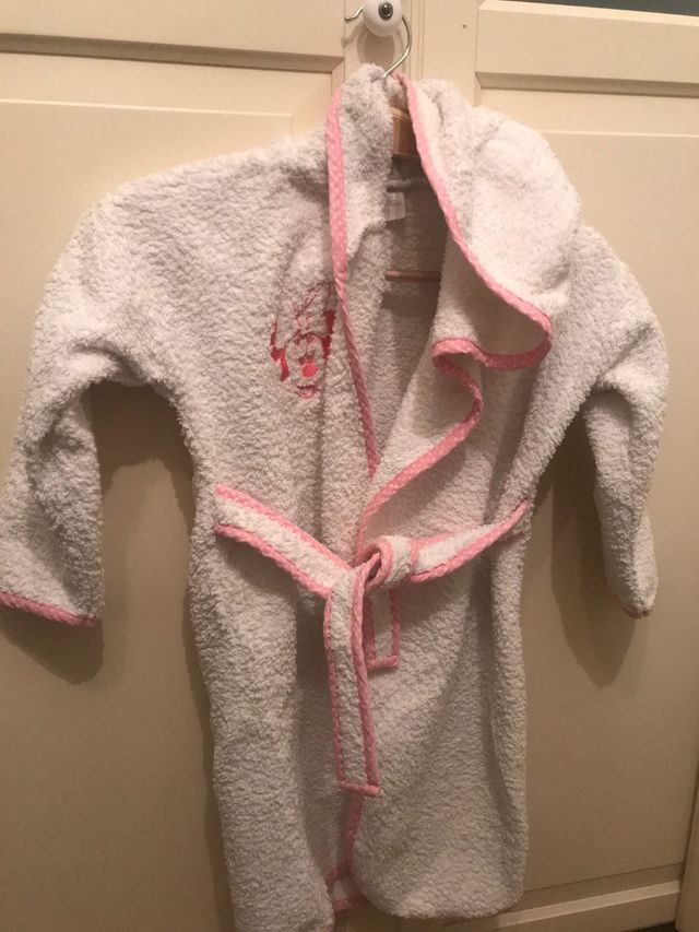 Albornoz niña - Blanco con rosa
