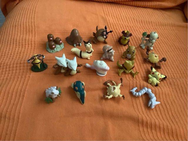 61 Figuras Pokémon Variadas