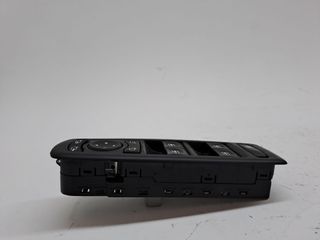 MANDO ELEVALUNAS DELANTERO IZQUIERDO RENAULT MEGANE III BERL (4)